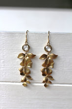 Lade das Bild in den Galerie-Viewer, OHRRINGE AURELIA VERGOLET KRISTALL