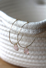 Lade das Bild in den Galerie-Viewer, OHRRINGE POPPY VERGOLDET ROSENQUARZ