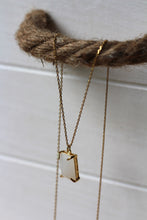 Lade das Bild in den Galerie-Viewer, KETTE AJA BERGKRISTALL VERGOLDET