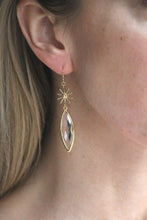 Lade das Bild in den Galerie-Viewer, OHRRINGE DAISY VERGOLDET KRISTALL