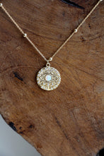 Lade das Bild in den Galerie-Viewer, KETTE EVIL EYE CHARM VERGOLDET