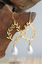 Lade das Bild in den Galerie-Viewer, OHRRINGE 'AVALON' VERGOLDET