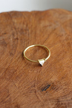 Lade das Bild in den Galerie-Viewer, RING TRIPLE GODDESS VERGOLDET