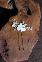 Lade das Bild in den Galerie-Viewer, HAARNADEL ELENA